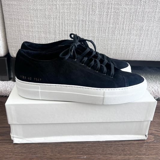 Woman by Common Projects Tournament Super Low with Shearling in Black, size 40