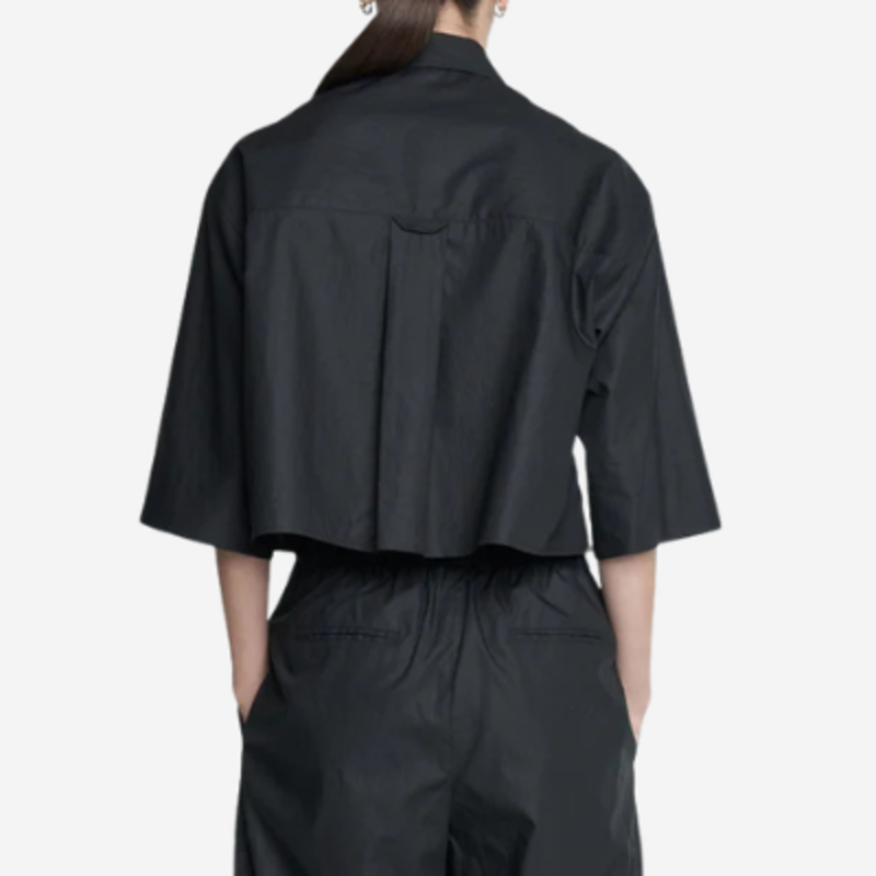 Maria McManus Cropped Short Sleeve Shirt in Black, size XS