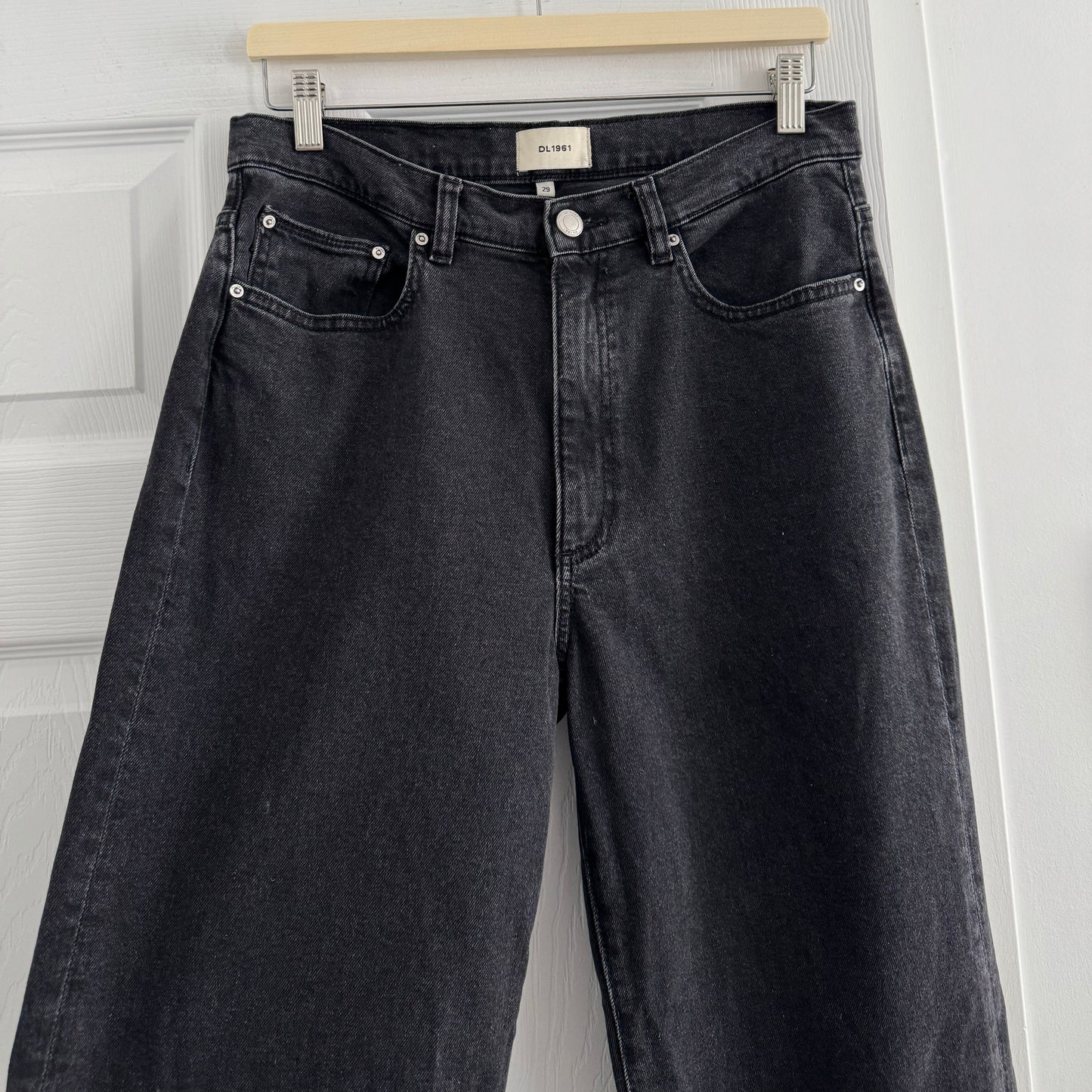 DL1961 "Karine" Wide Leg Jeans in Black, size 29
