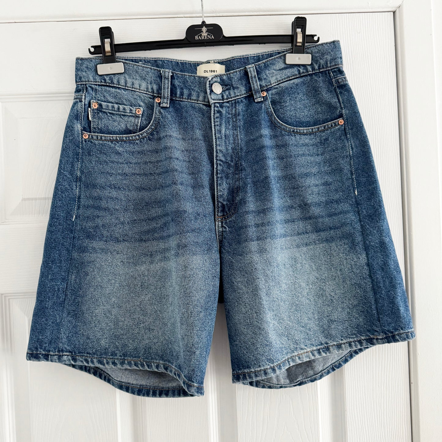 DL1961 "Taylor" Denim Shorts in "North Lake", size 29