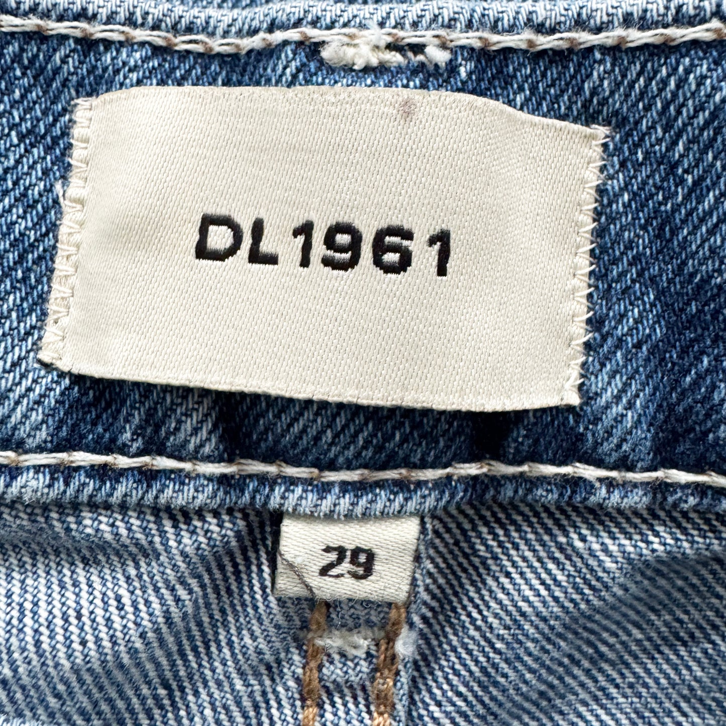 DL1961 "Taylor" Denim Shorts in "North Lake", size 29