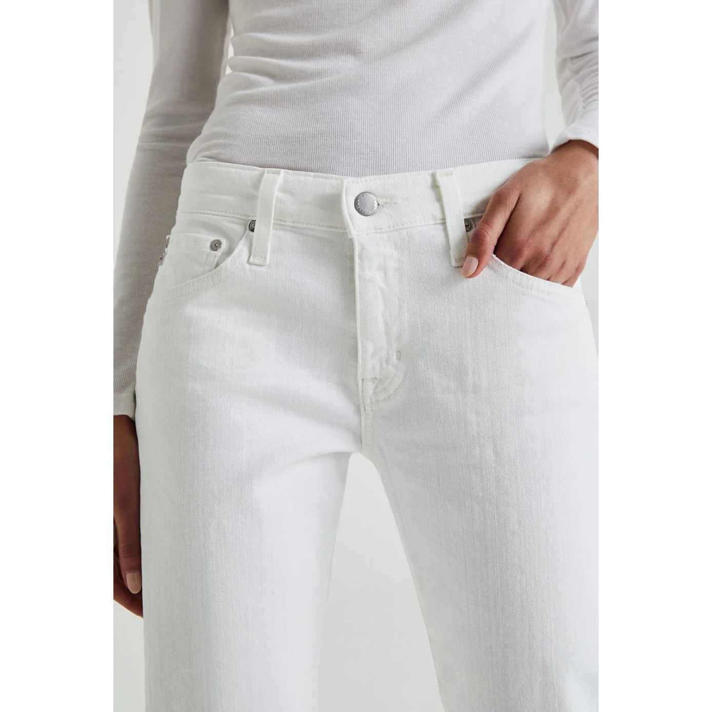 AG "Ex-Boyfriend Slim" Slouchy Jeans in White, size 25