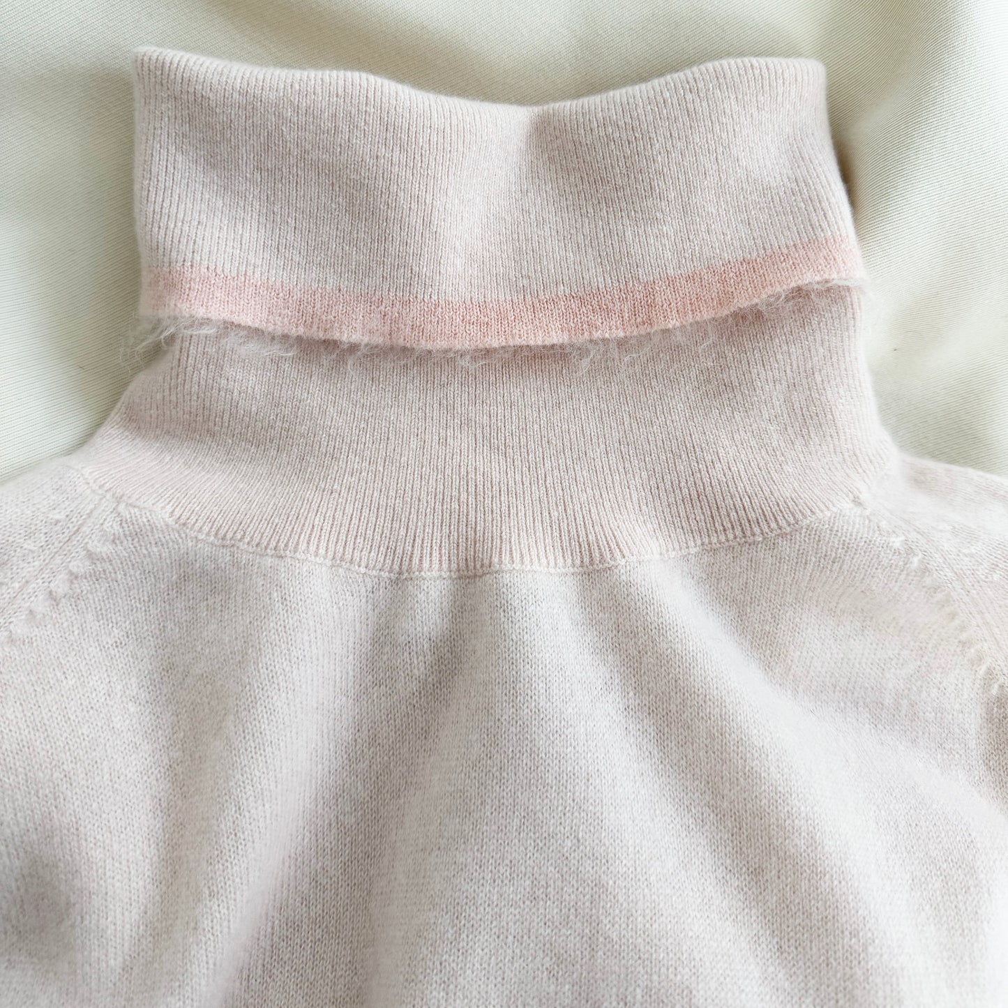 10 Crosby Derek Lam Turtleneck in Light Pink, size Small