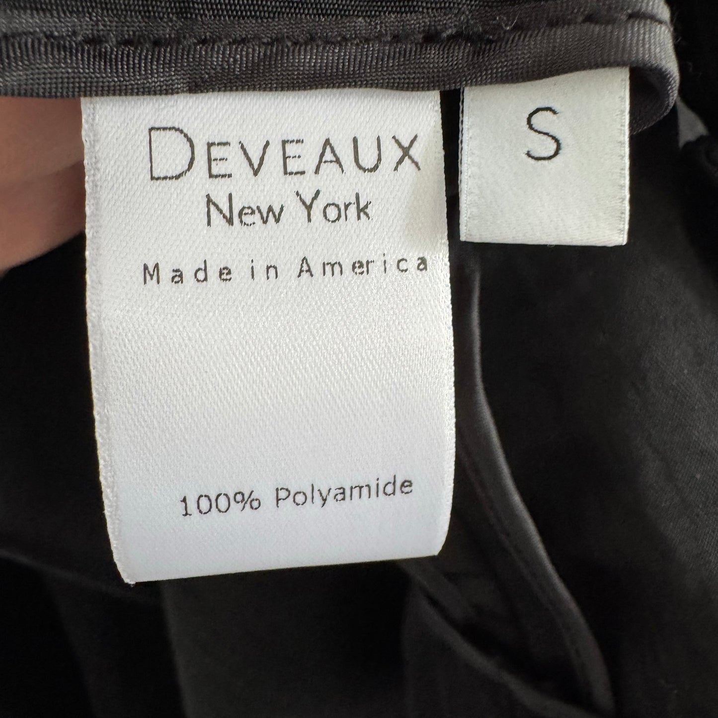 Deveaux "Anya" Oversize Trench Coat in Black, size Small (fits S-L)