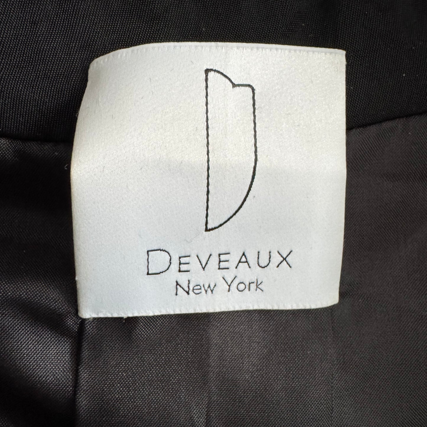Deveaux "Anya" Oversize Trench Coat in Black, size Small (fits S-L)