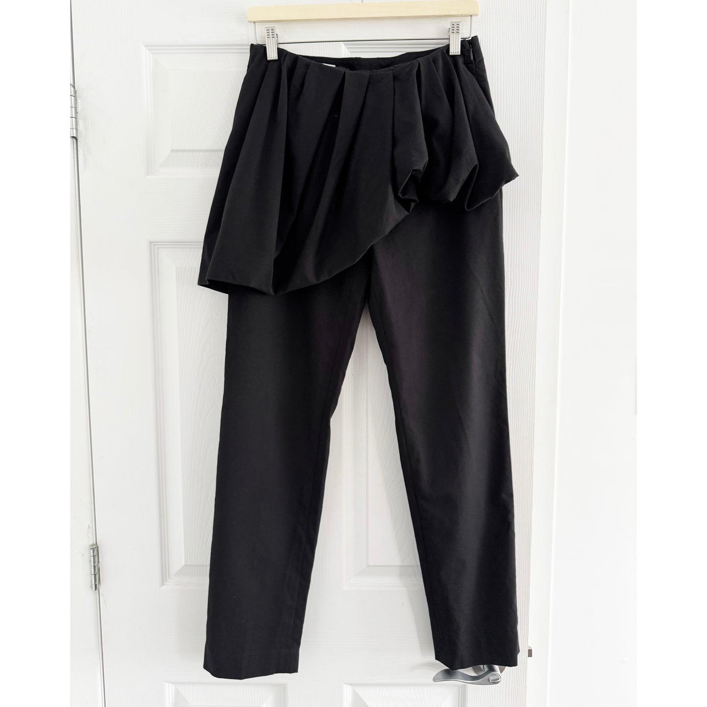 Dries Van Noten Peplum Pants in Black, size 38