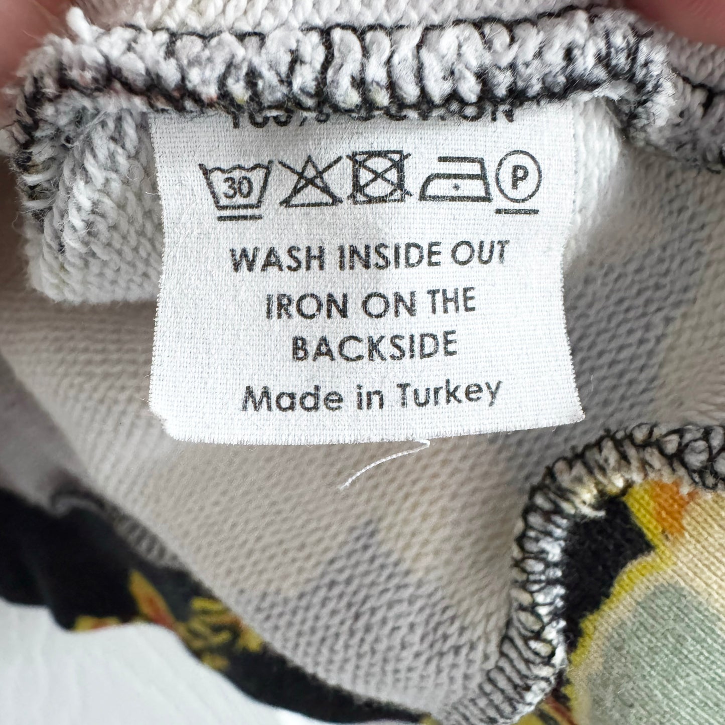 Dries Van Noten Helovi Print Sweatshirt in Multicolour, size Medium (fits M-XL)