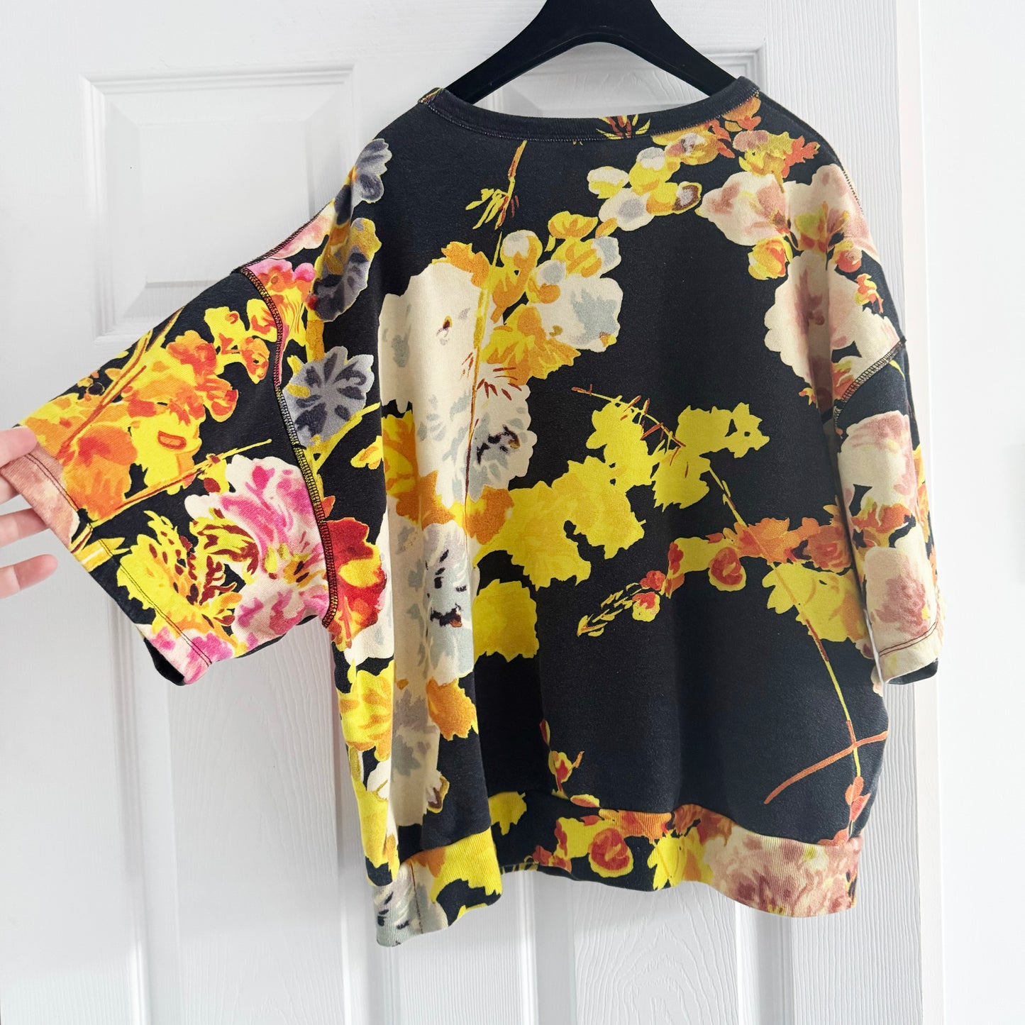 Dries Van Noten Helovi Print Sweatshirt in Multicolour, size Medium (fits M-XL)