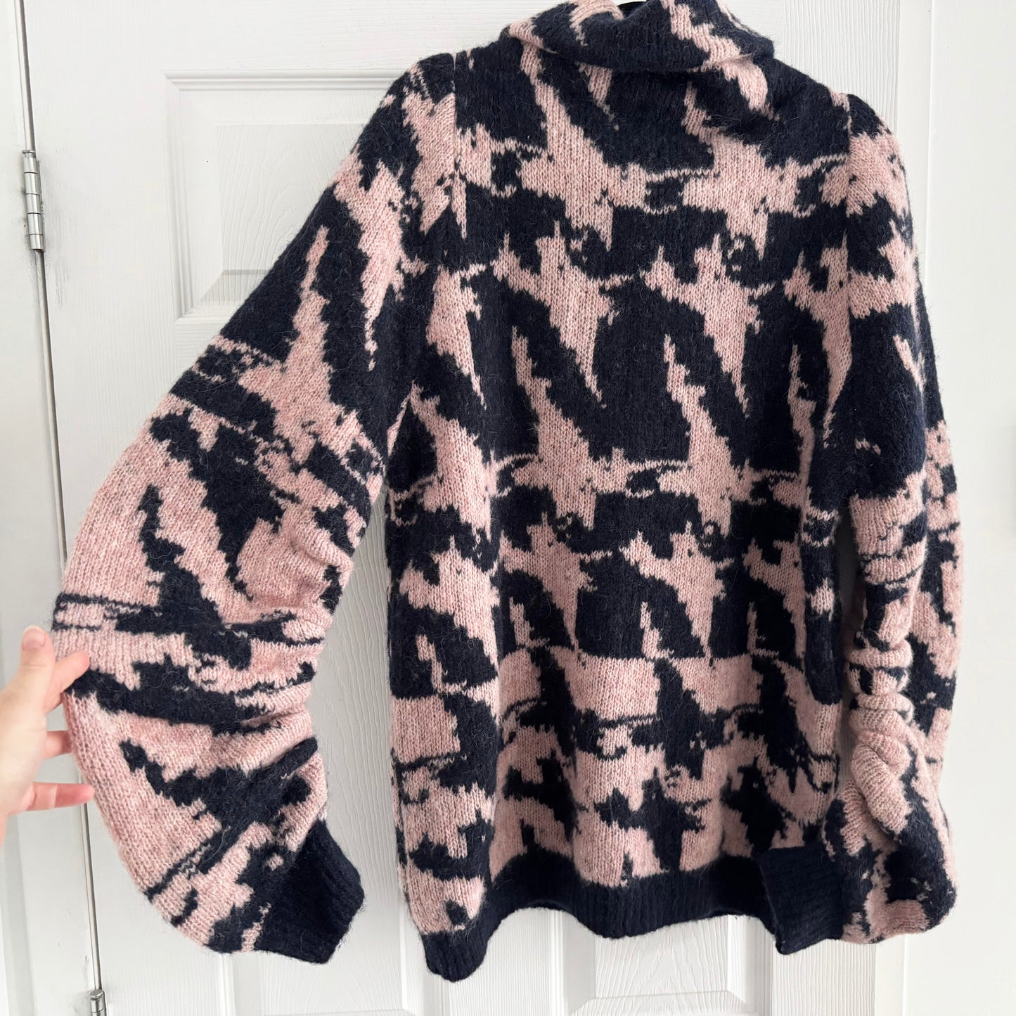 Dries Van Noten "Taiga" Printed Turtleneck in Pink/Navy, size Small