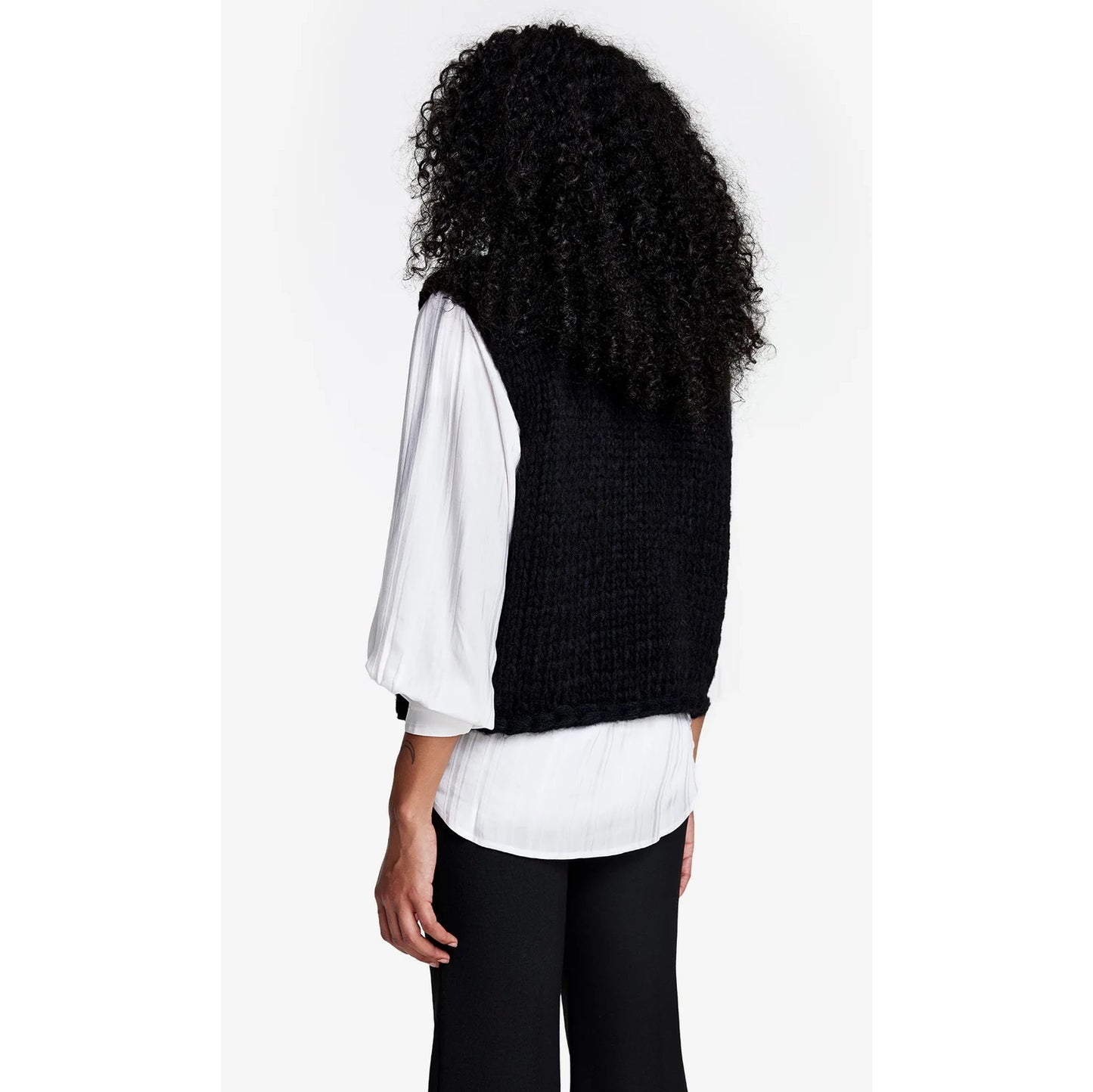 Smythe x Augden Handknit Sleeveless Turtleneck in Black, size Small