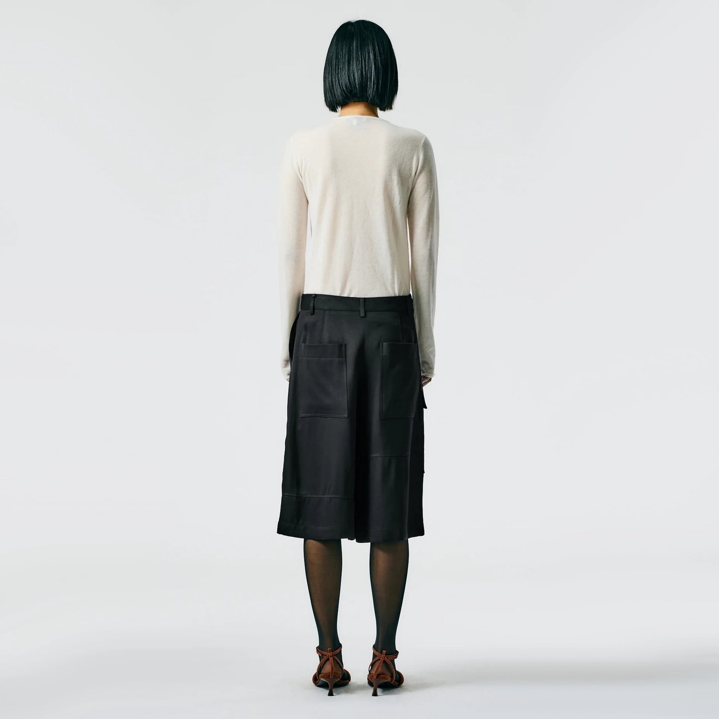 Tibi Eco-Crepe Cargo Shorts in Black, size 0