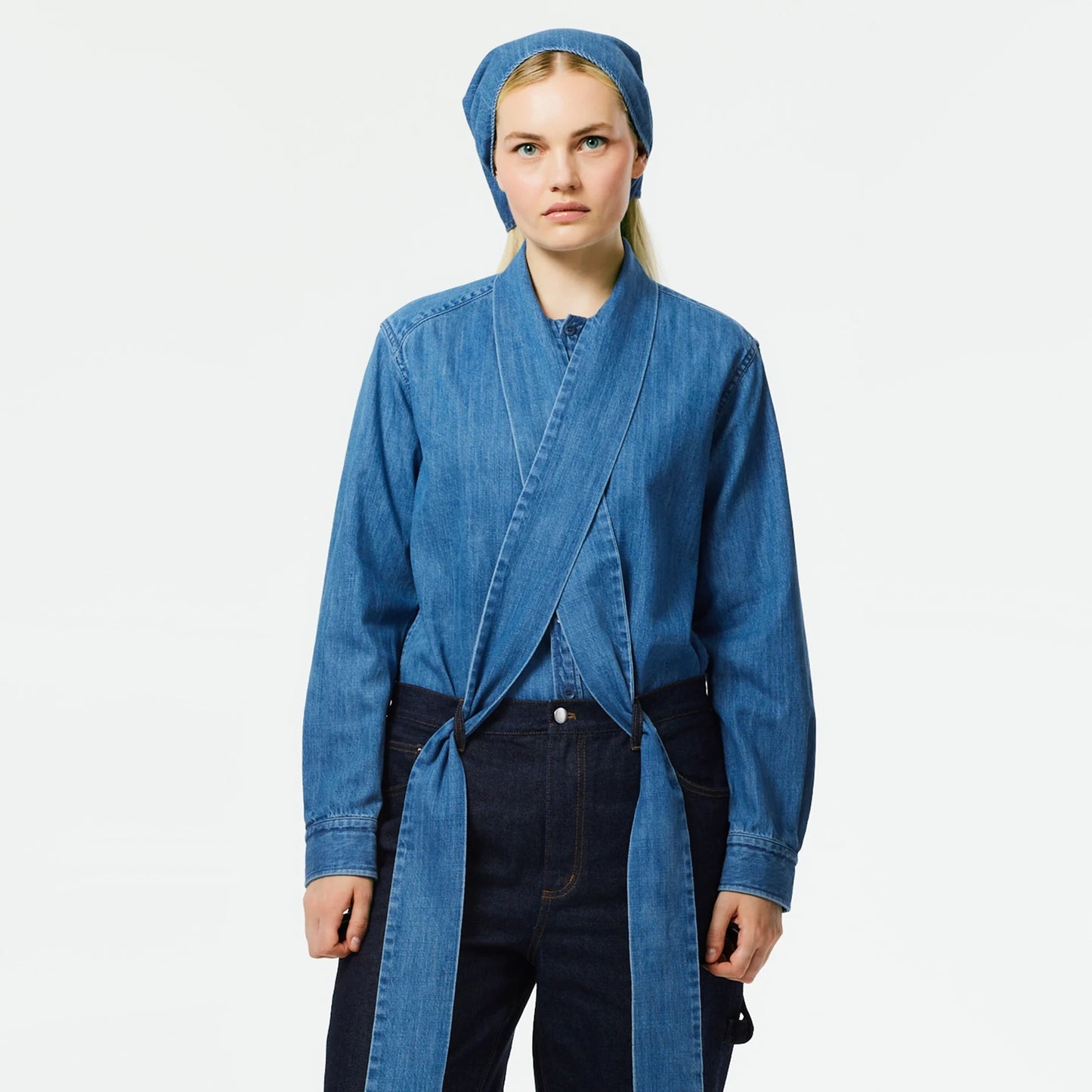 Tibi Lightweight Stone Washed Tie Neck Slim Men's Shirt in Blue, size Medium