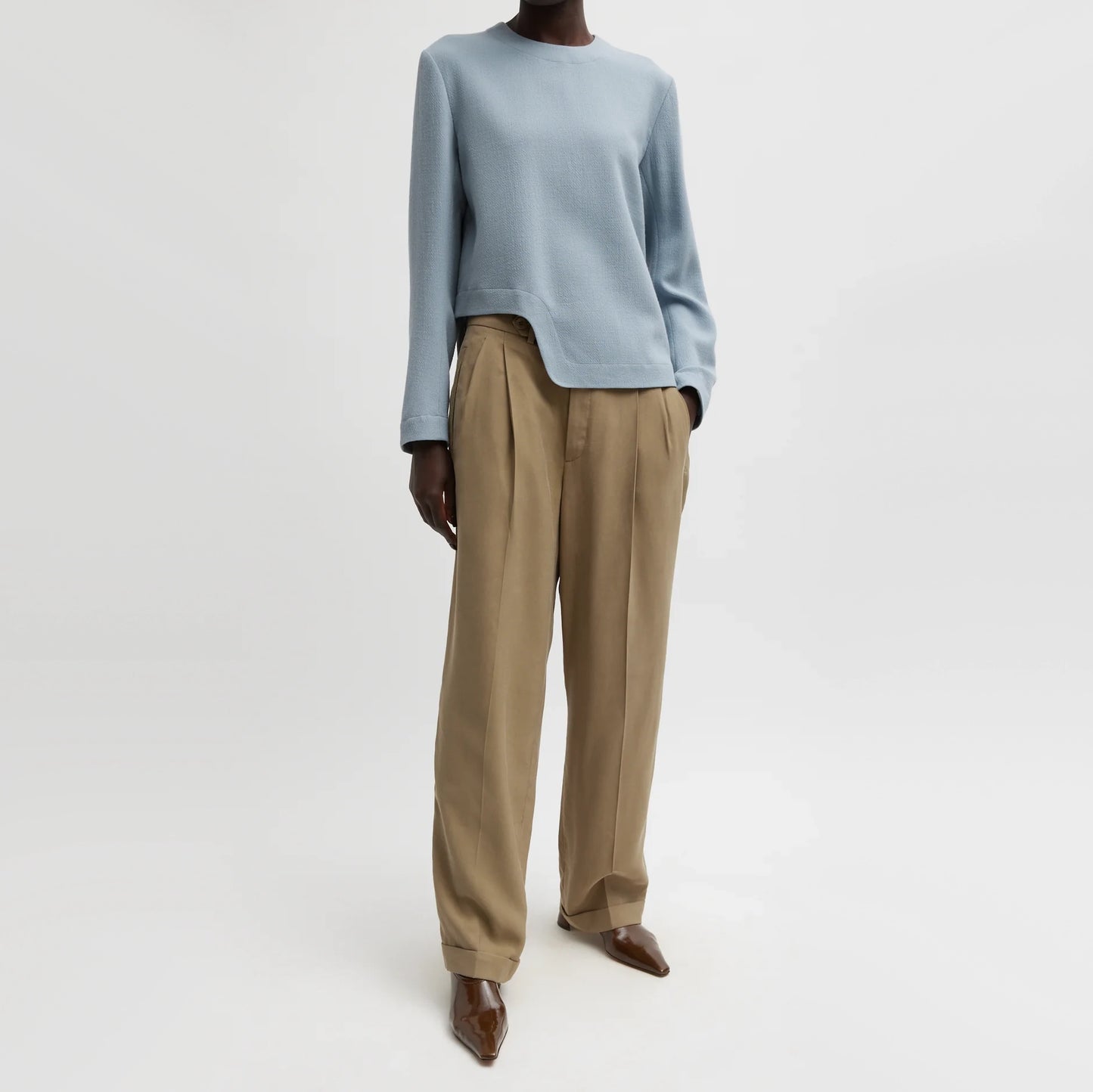 Tibi Fluid Suiting "Derrick" Pant in "Walnut", size 6