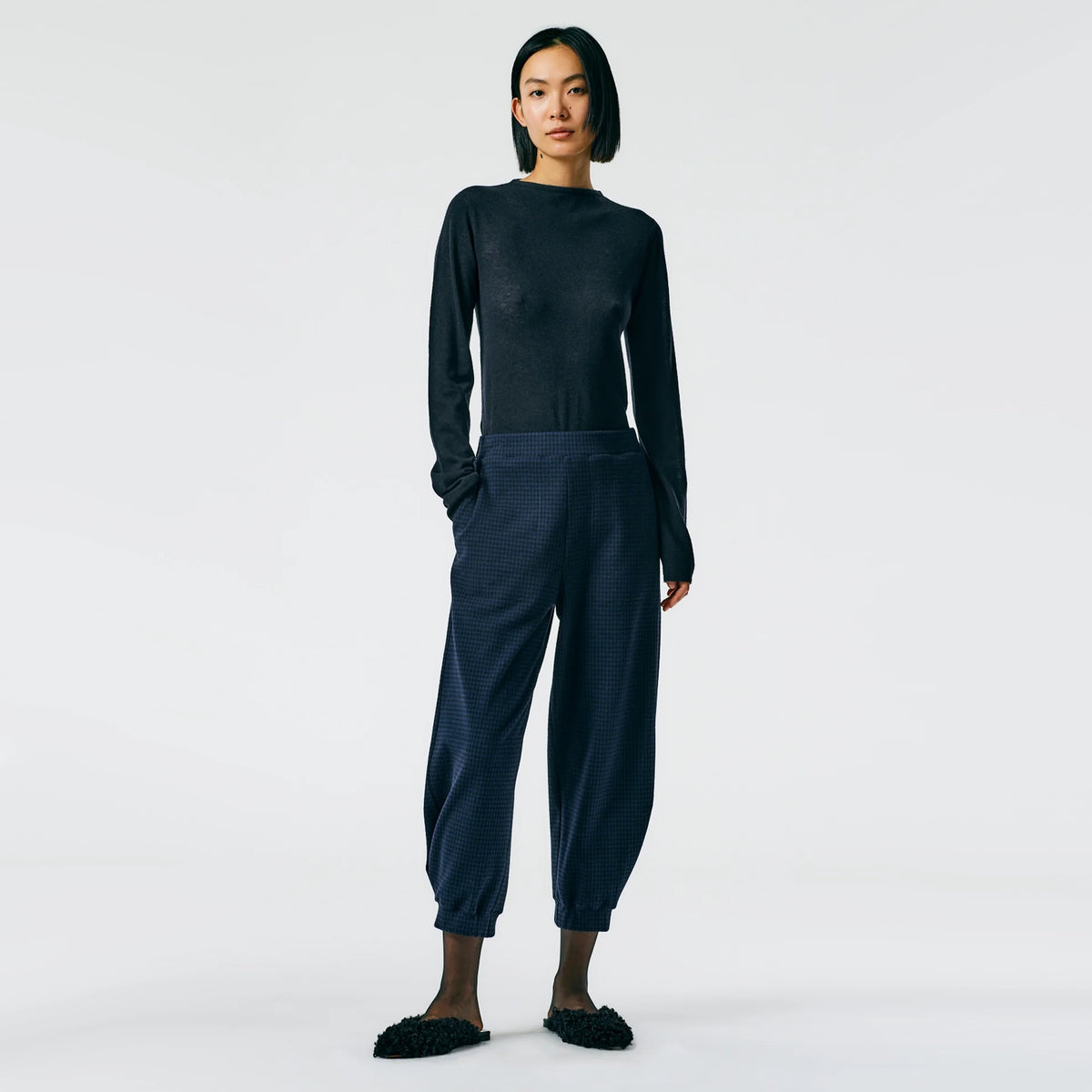 Tibi Camille Check Kat Sculpted Pull On Pant in Navy, size Large