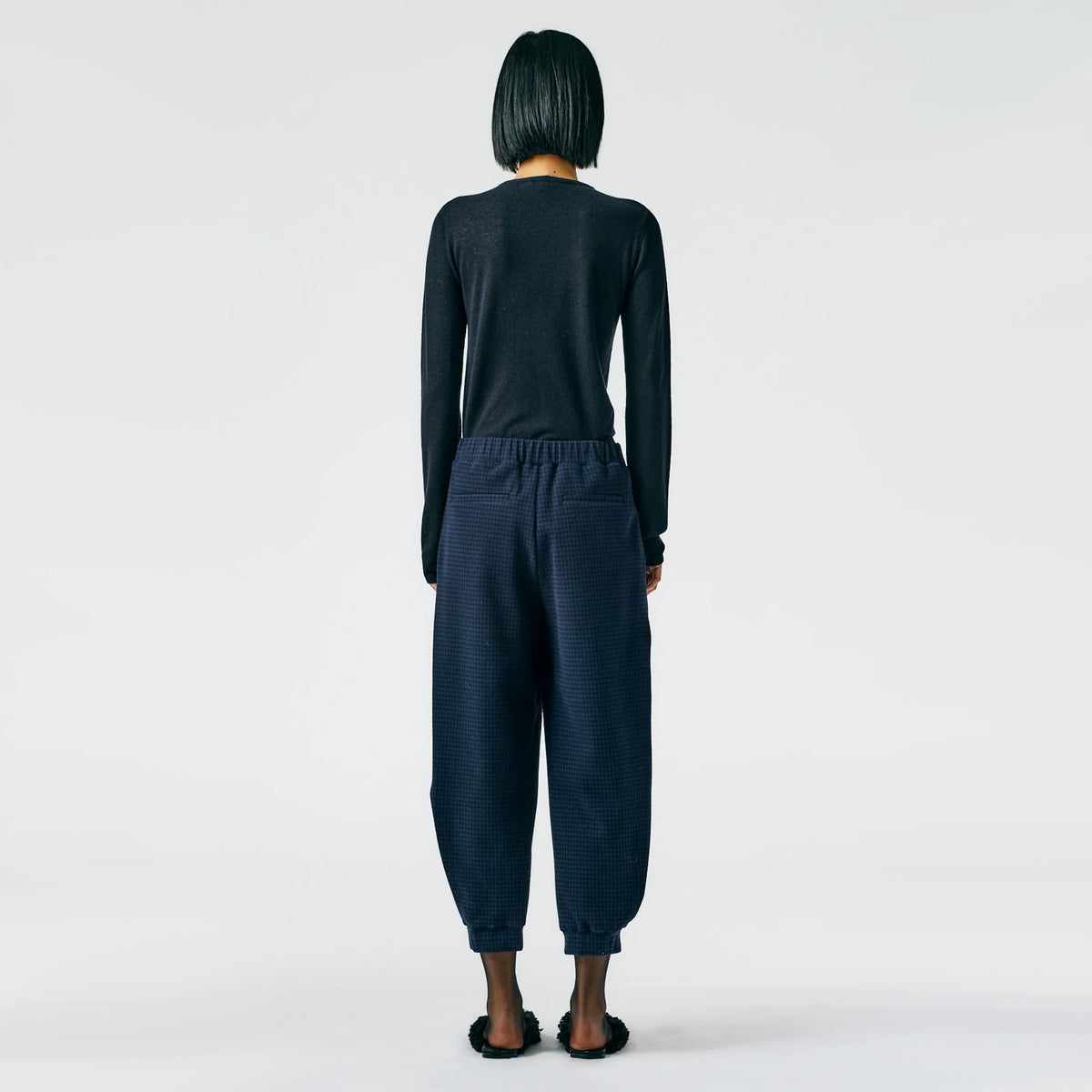 Tibi Camille Check Kat Sculpted Pull On Pant in Navy, size Large
