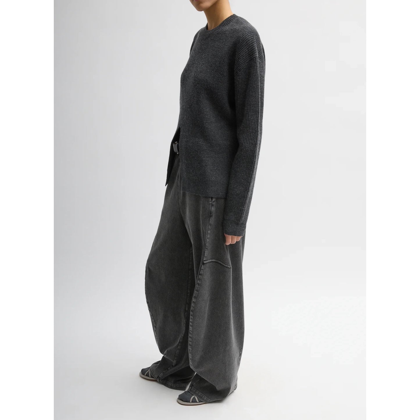 Tibi "cardigan stitch split front crewneck easy pullover" in Charcoal Grey, size Small