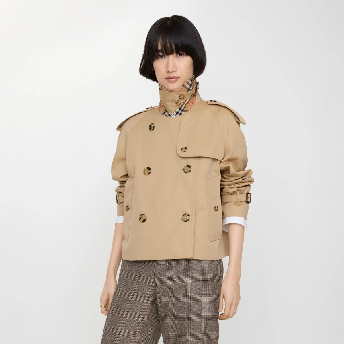BURBERRY Cropped Gabardine Trench Jacket in Beige, size 10US