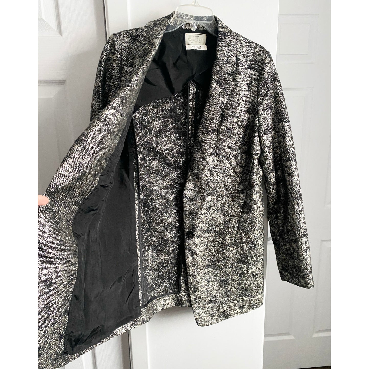 Forte.Forte Silver Jacquard Blazer, size "1", fits like a US size 2 (XS)