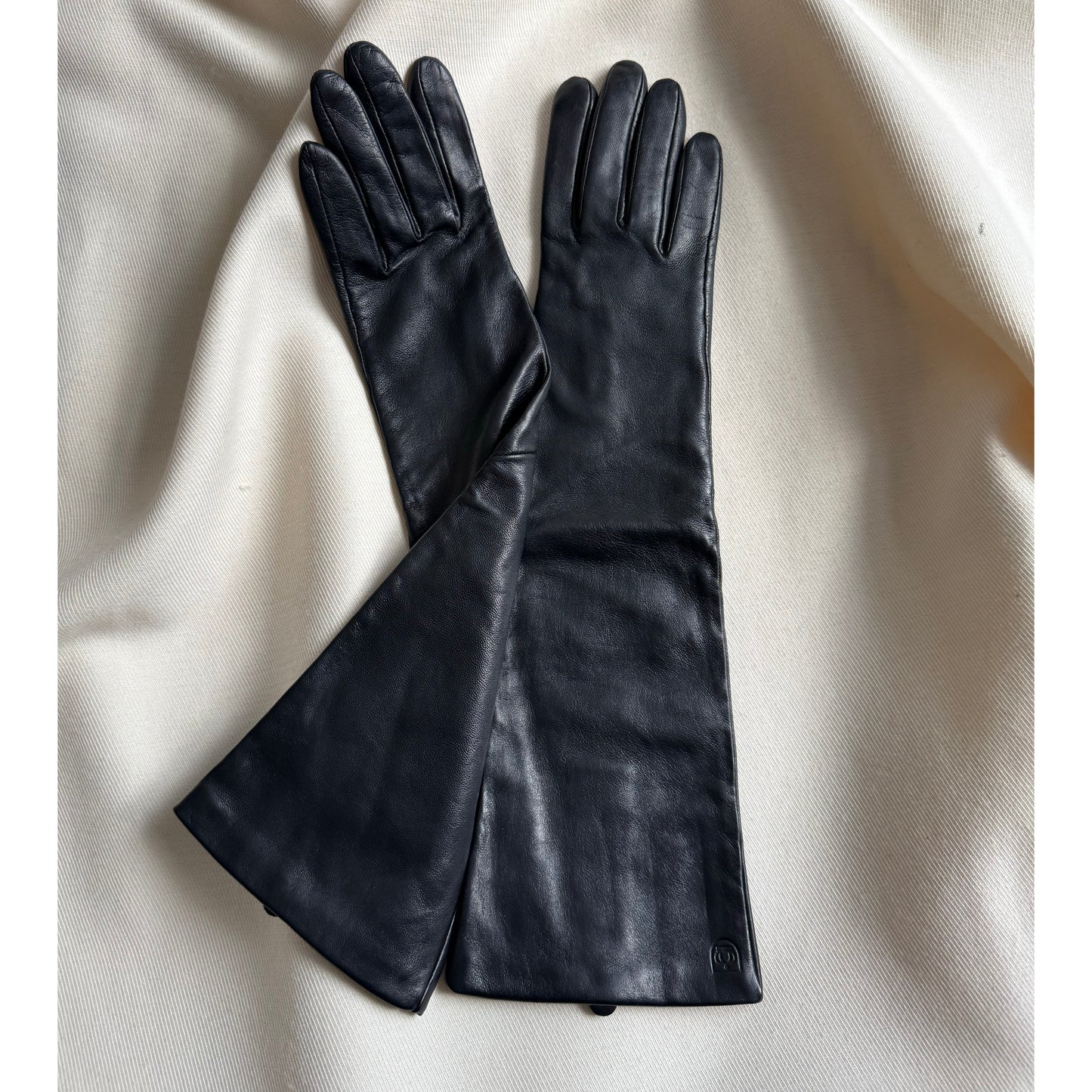 Fownes Brothers Long Black Leather Gloves, size 6.5