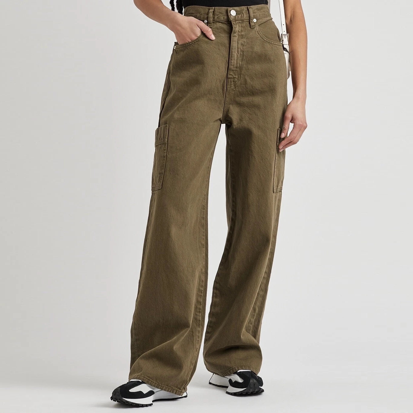 Frame High Rise Baggy Pocket Jean in "Washed Surplus", size 34