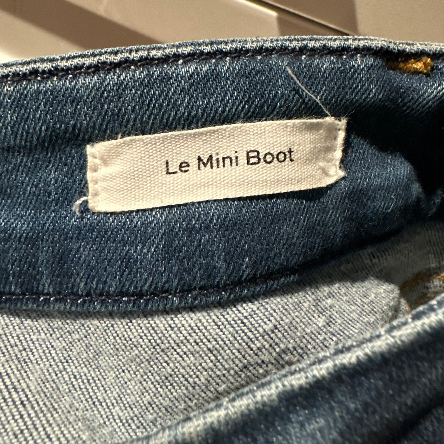 Frame "Le Mini Boot" in Poe, size 25