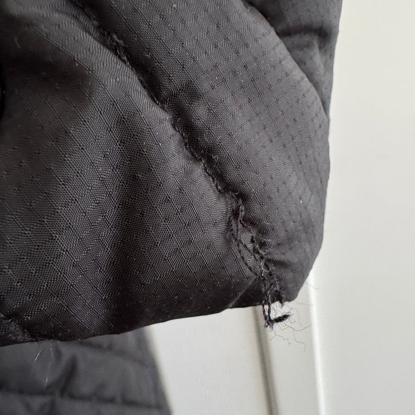 Ganni Quilted Ripstop jacket in Black, size 40 (size L-XL)