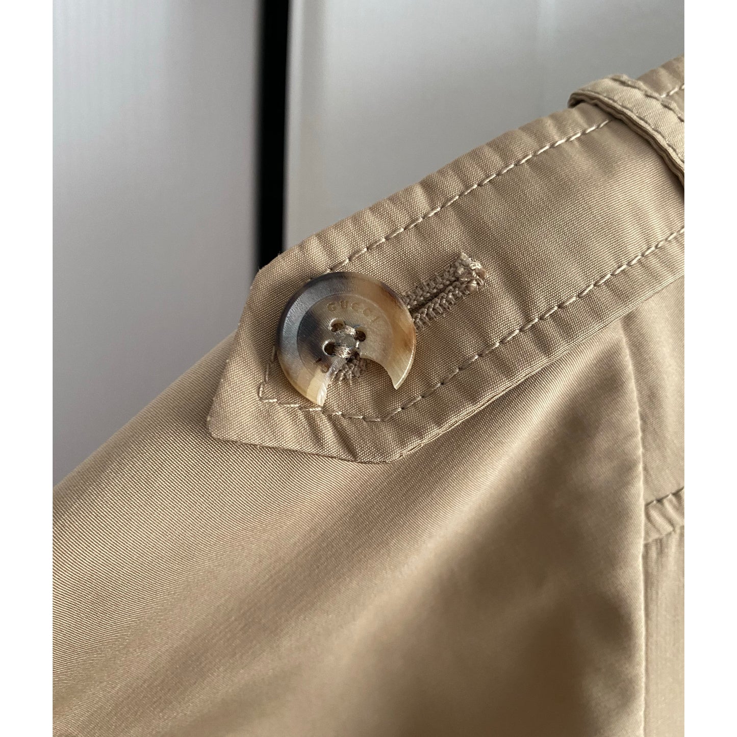 Gucci Short Sleeve Jacket, fits like size 4/6 US ** AS IS **