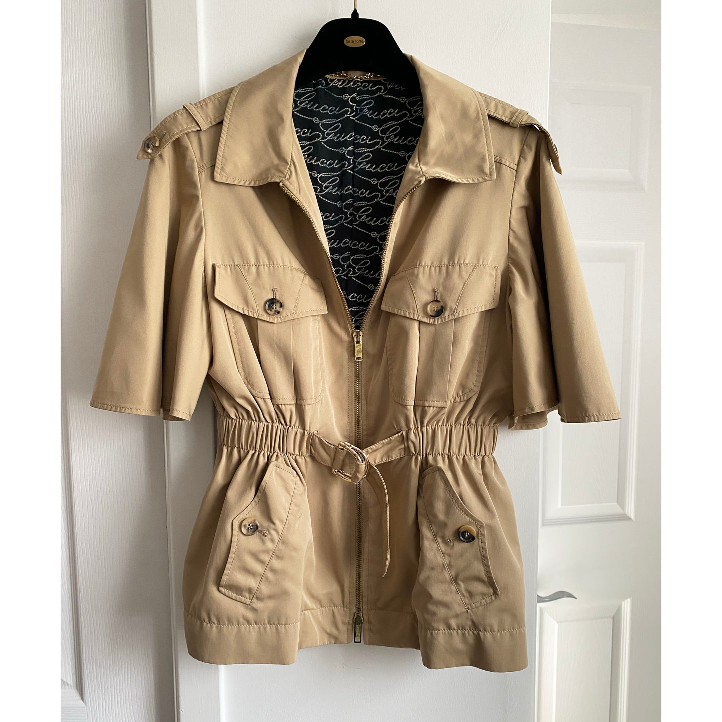 Gucci Short Sleeve Jacket, fits like size 4/6 US ** AS IS **