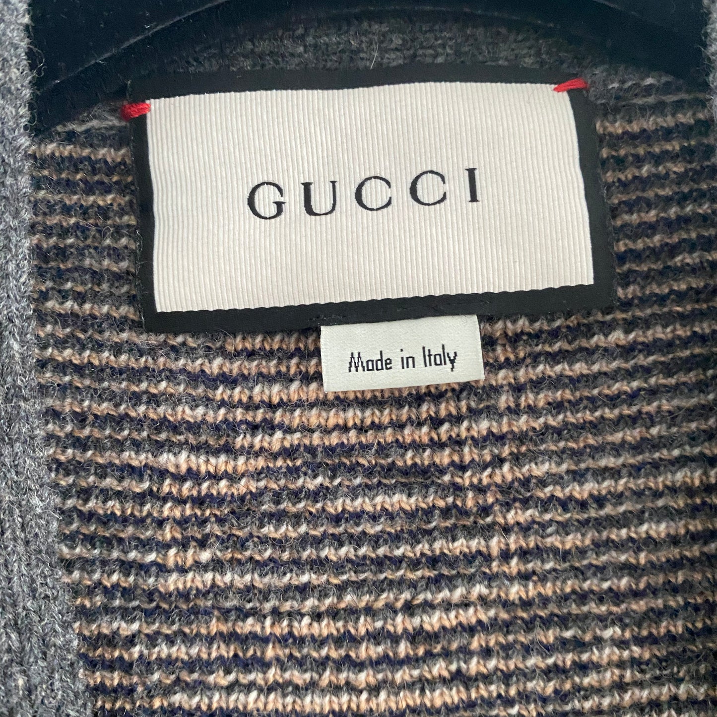 ** MENS ** Gucci Argyle Cardigan in Grey, size Large