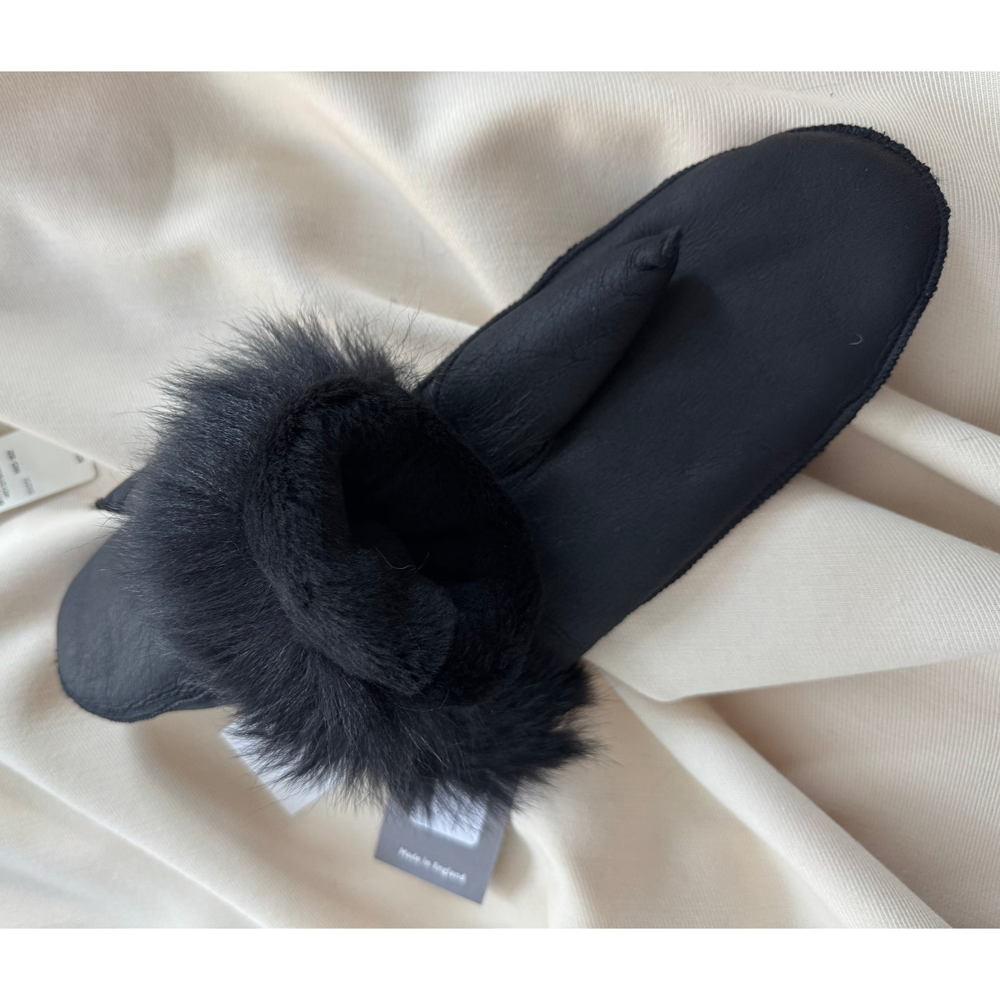 Gushlow & Cole Shearling Gloves in Black