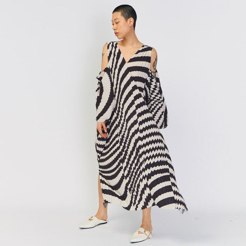 Henrik Vibskov "Jelly" Cutout Shoulder Pleated Dress, size XS/S (Fits anywhere up to XXL).