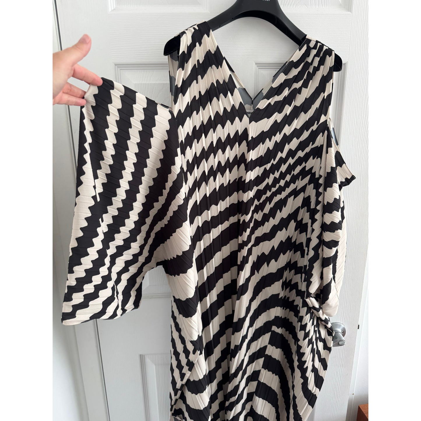 Henrik Vibskov "Jelly" Cutout Shoulder Pleated Dress, size XS/S (Fits anywhere up to XXL).
