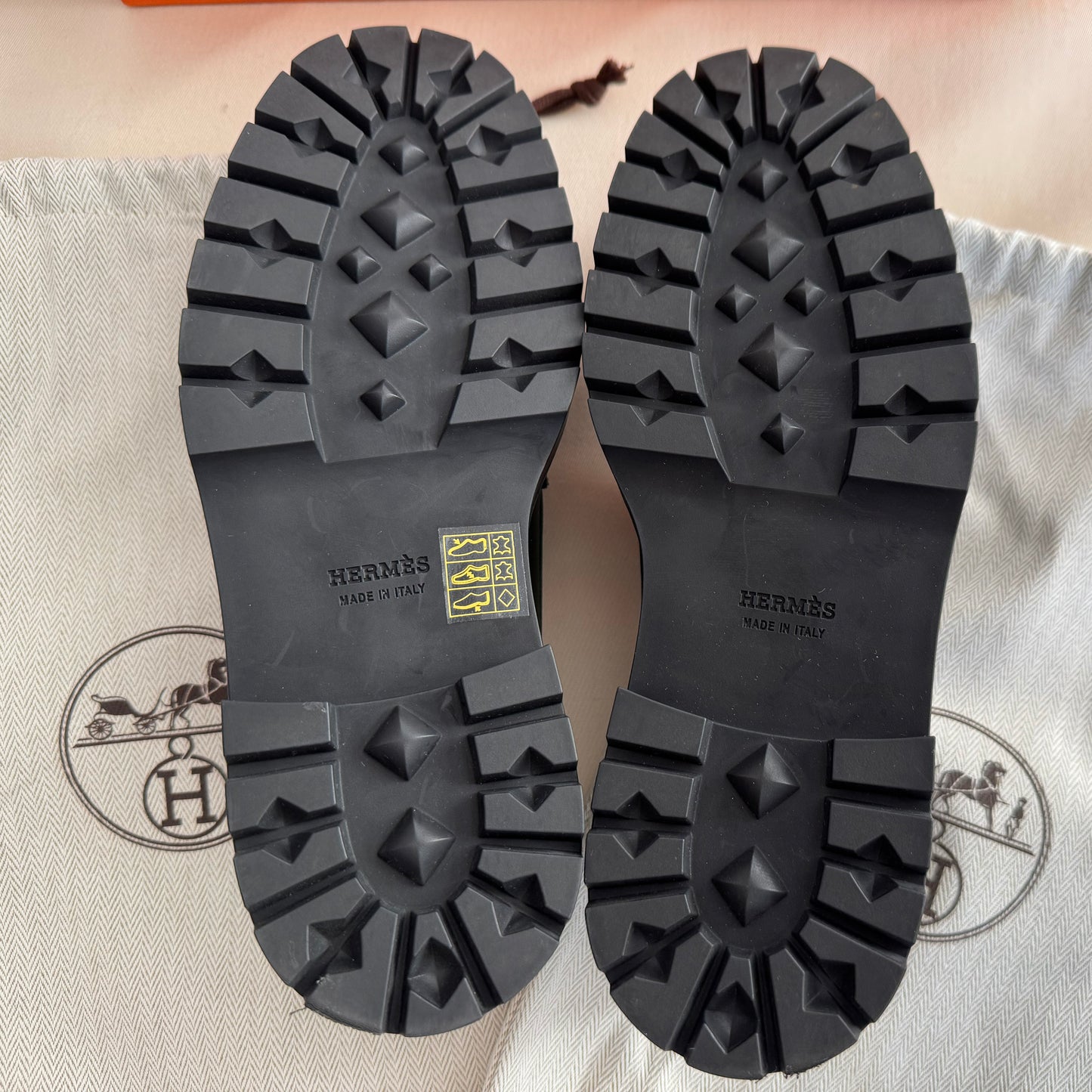 Hermes "Icone" Loafers in Green, size 37.5