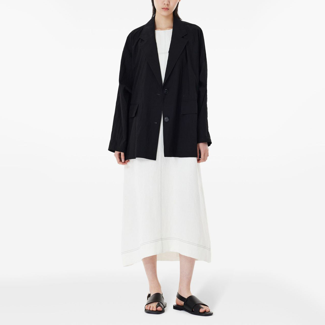 Studio Tomboy Oversize Blazer in Black, size Small