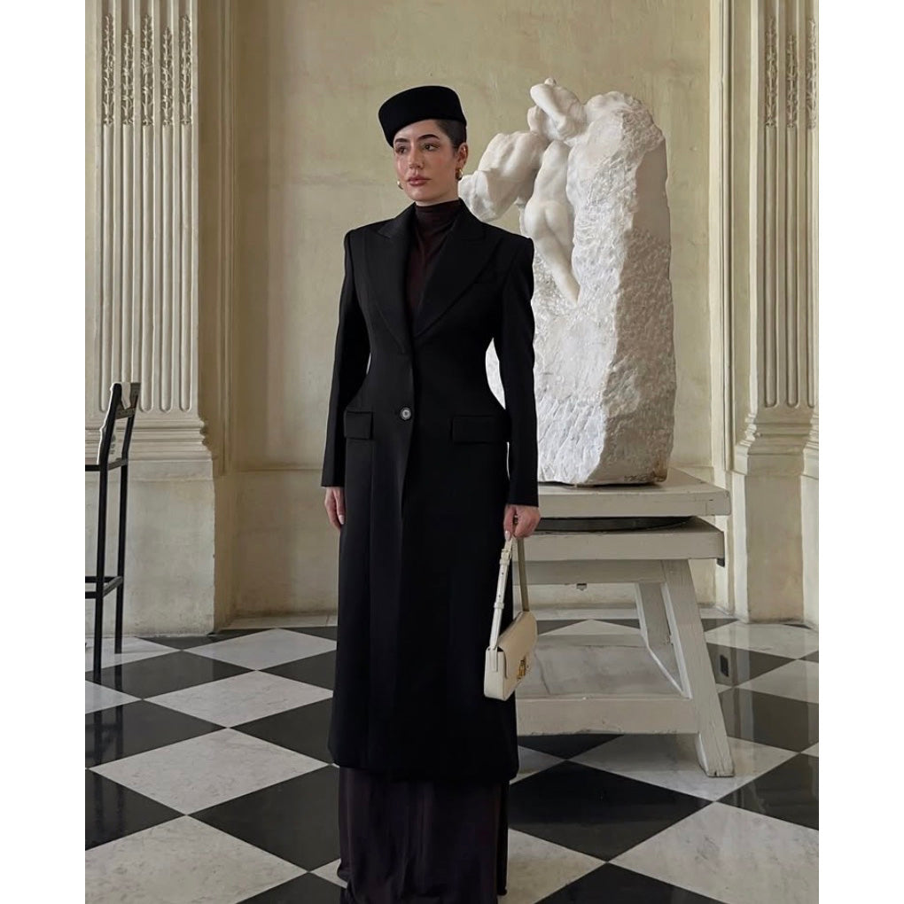 Source Unknown "Holin" Hourglass Coat in Black, size Medium (fits S/M)