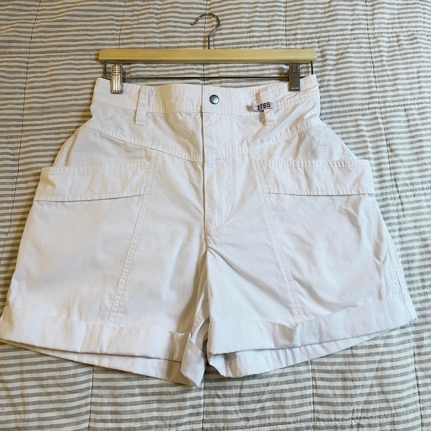 Isabel Marant Etoile "Rachel" Shorts in White, size 36 (size 2/4)