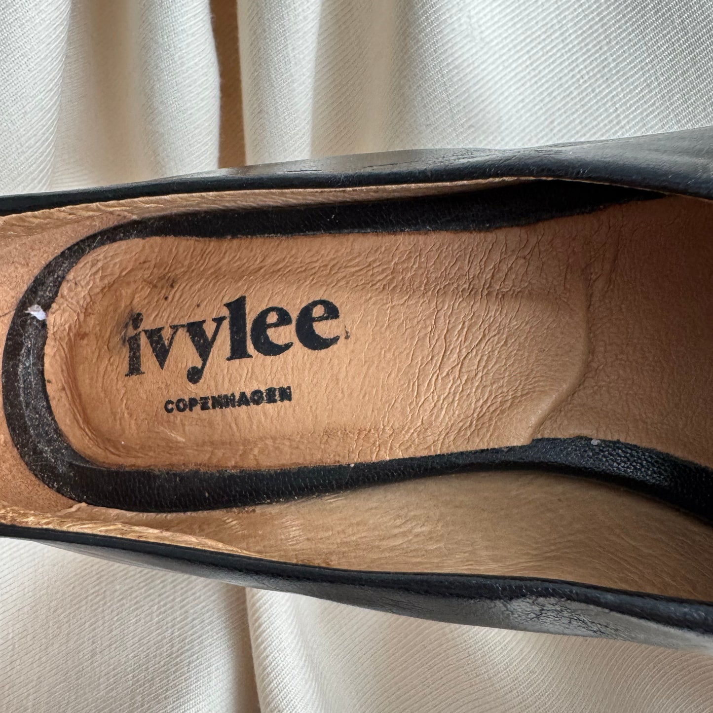 Ivylee "Vivienne" Pumps in Black, size 39 (fits 38.5)