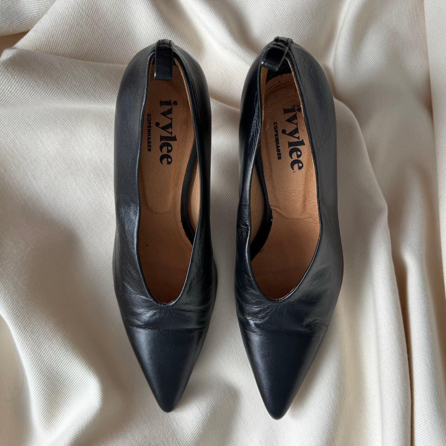Ivylee "Vivienne" Pumps in Black, size 39 (fits 38.5)