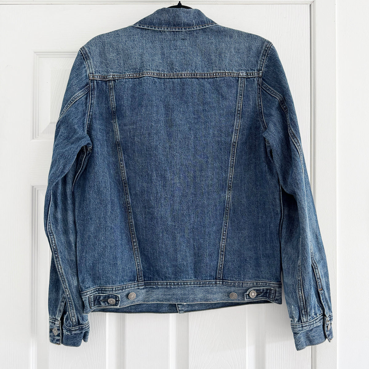 J. Crew Classic Denim Jacket in Blue, size Small
