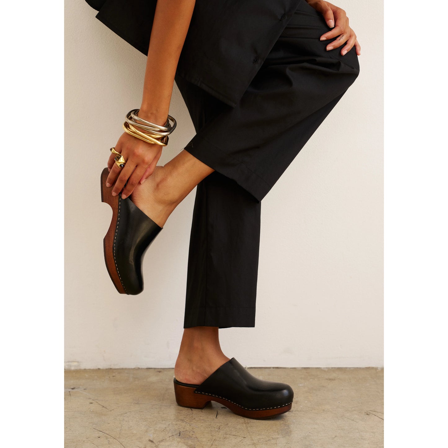 Jamie Haller Clogs in Black, size 37