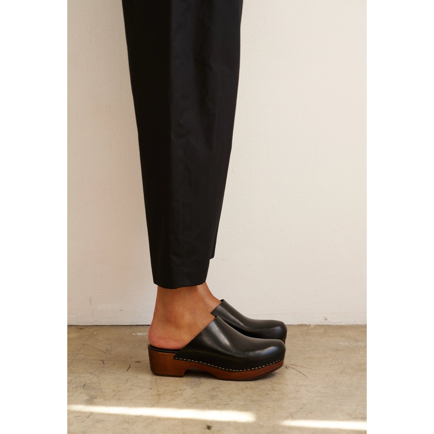 Jamie Haller Clogs in Black, size 37