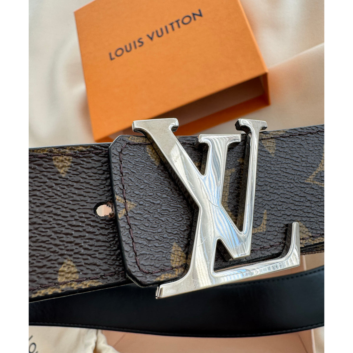 Louis Vuitton "LV Initiales" 40MM Reversible Belt, Size 100cm