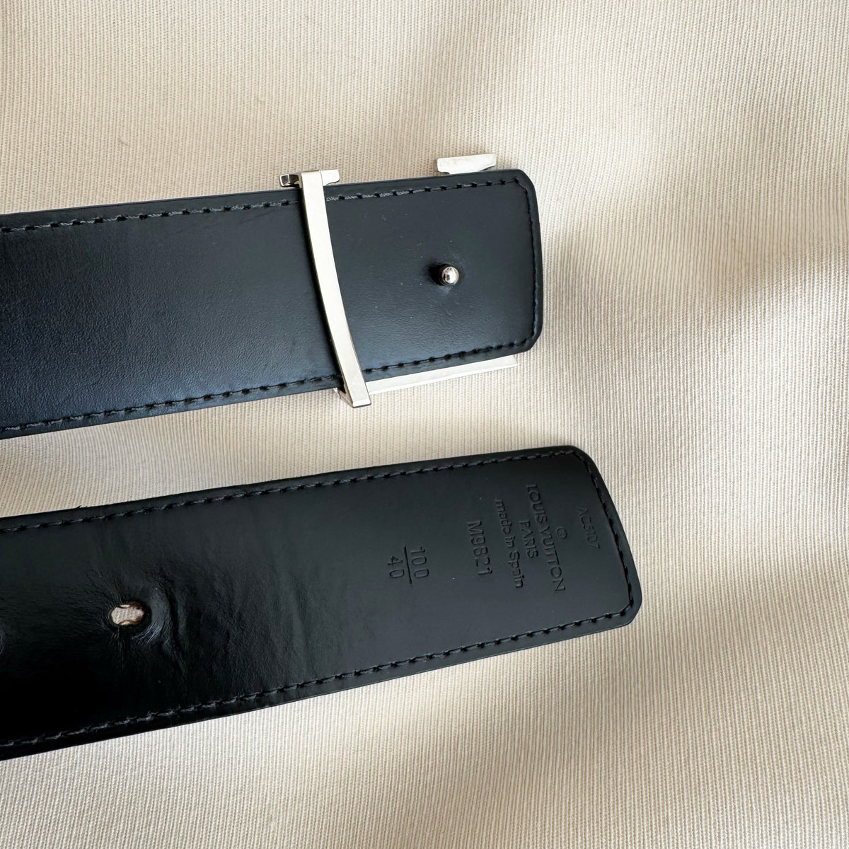 Louis Vuitton "LV Initiales" 40MM Reversible Belt, Size 100cm