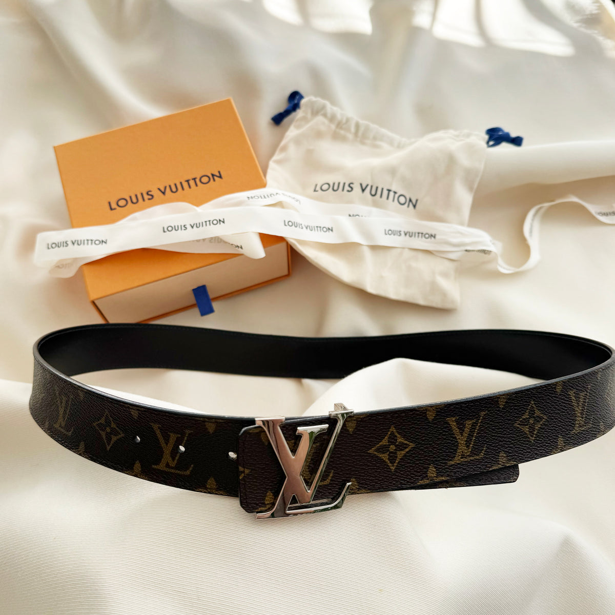 Louis Vuitton "LV Initiales" 40MM Reversible Belt, Size 100cm