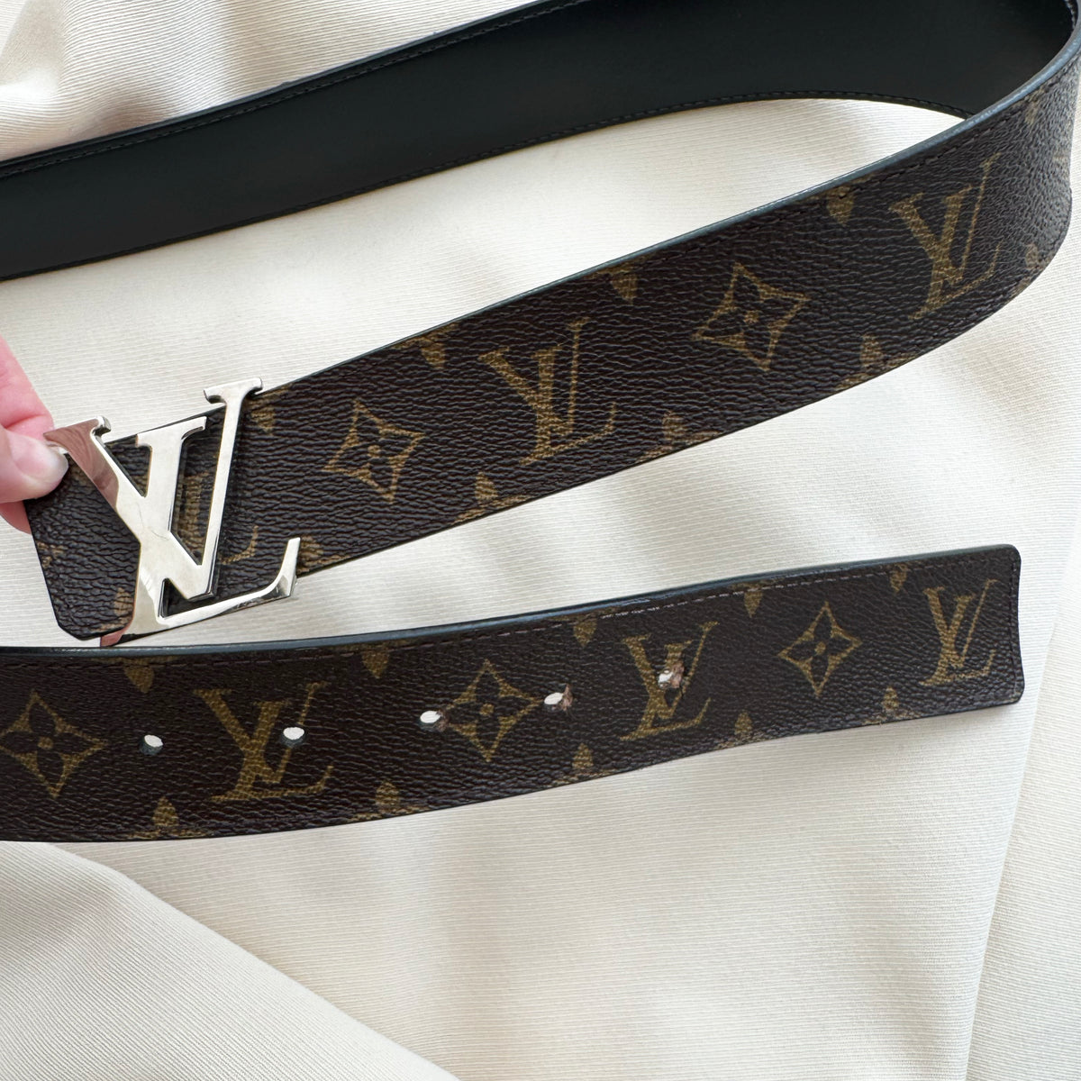 Louis Vuitton "LV Initiales" 40MM Reversible Belt, Size 100cm