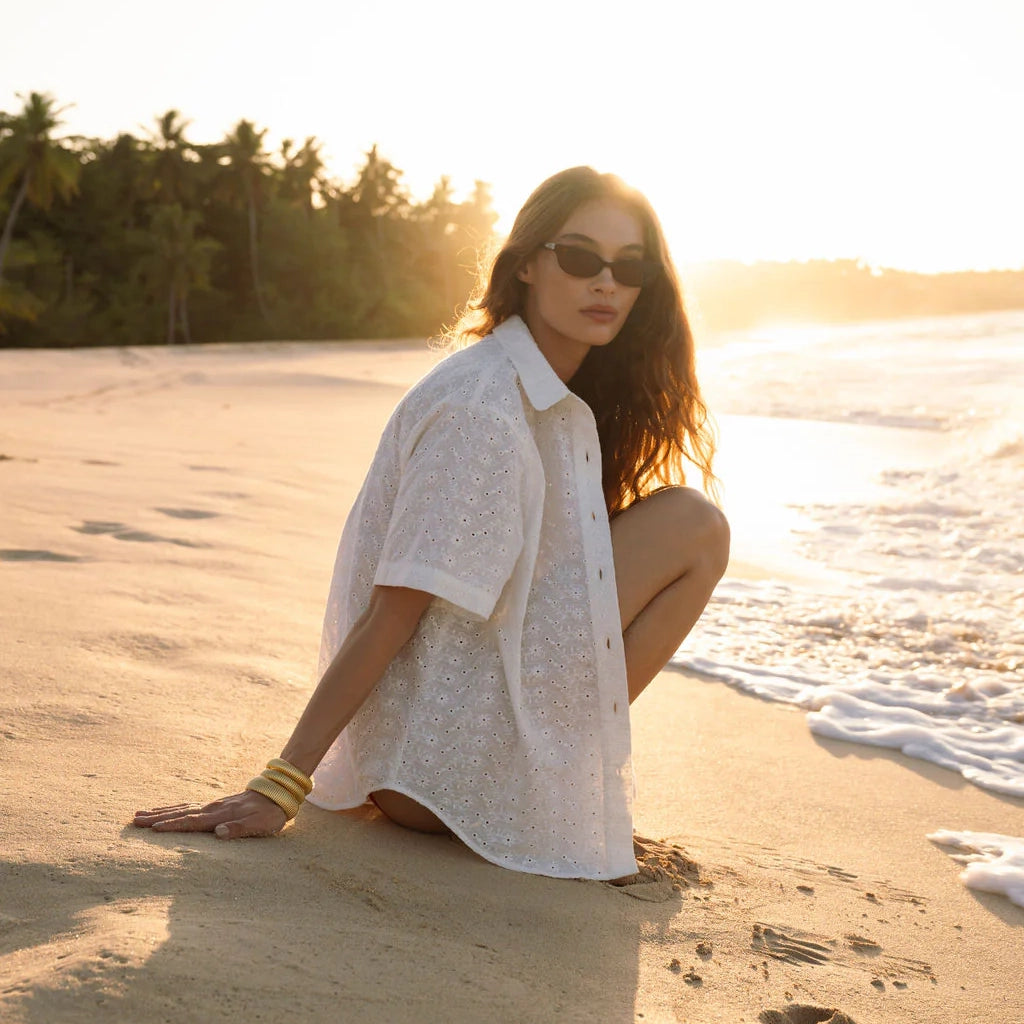 La Maregold "Mila" Shirt in White Eyelet, size M/L