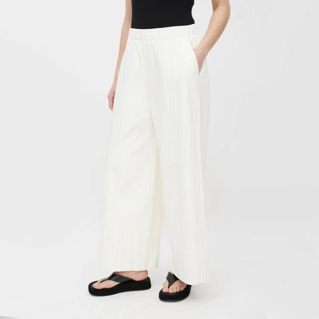 Lafayette 148 Crinkled Leather Pants in Ivory, size Small