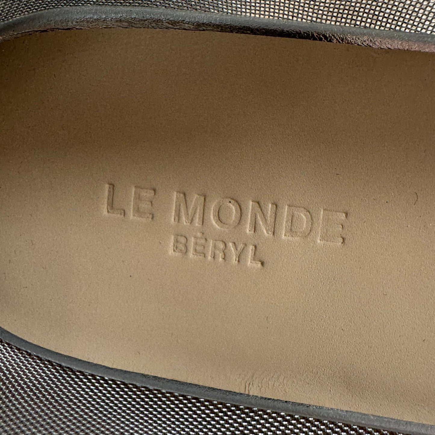 Le Monde Beryl "Luna" Slipper in Silver Mesh, size 39 (fits 8.5)