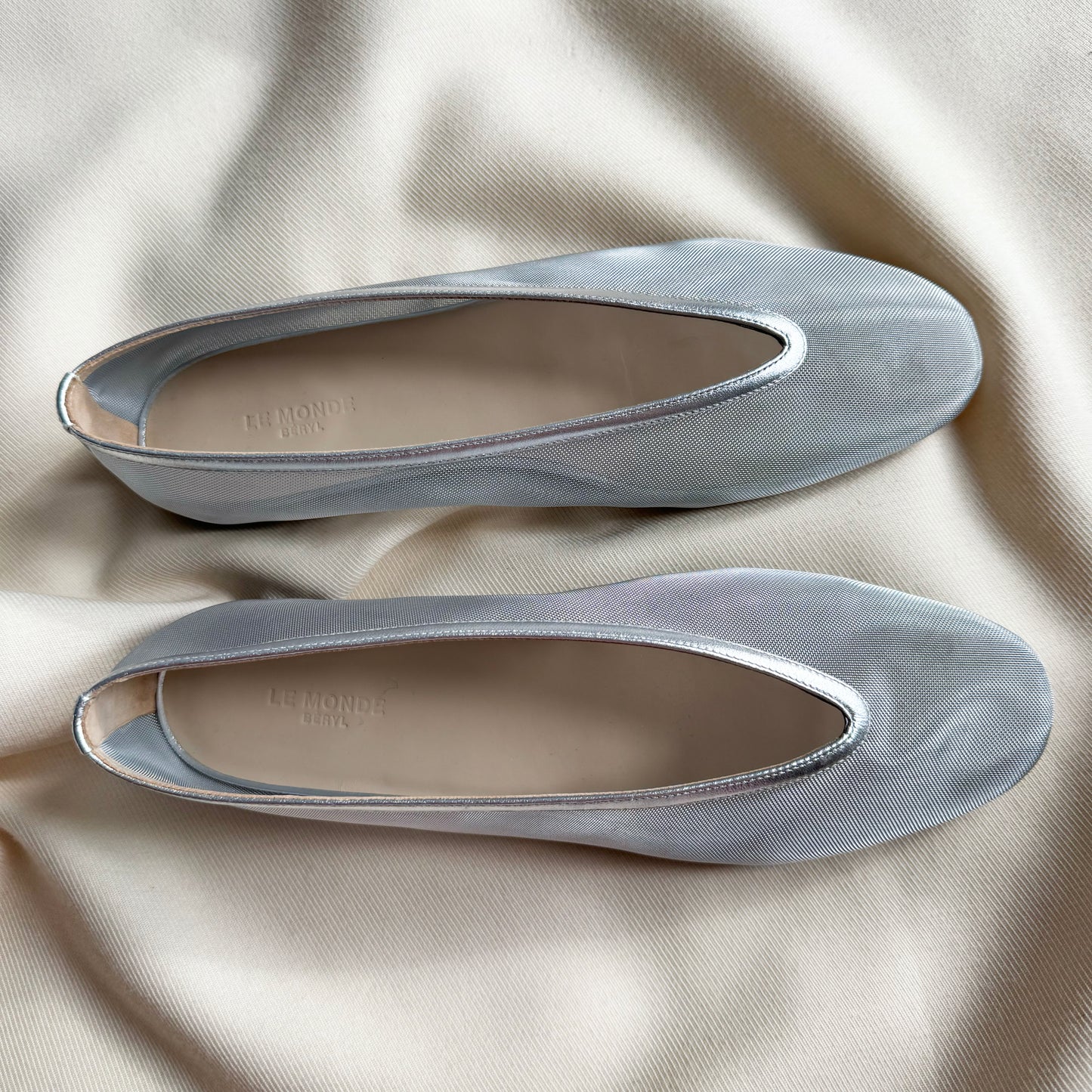 Le Monde Beryl "Luna" Slipper in Silver Mesh, size 39 (fits 8.5)