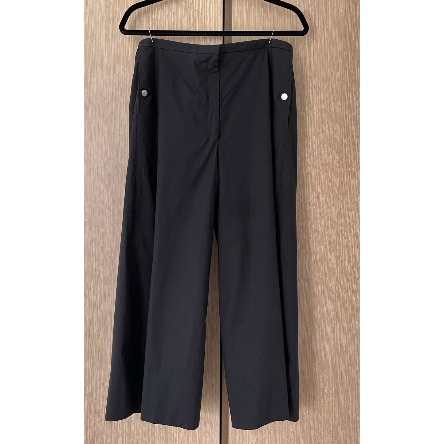 Pantalon court large Lemaire, taille 40